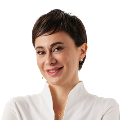 Faye Cebioglu headshot