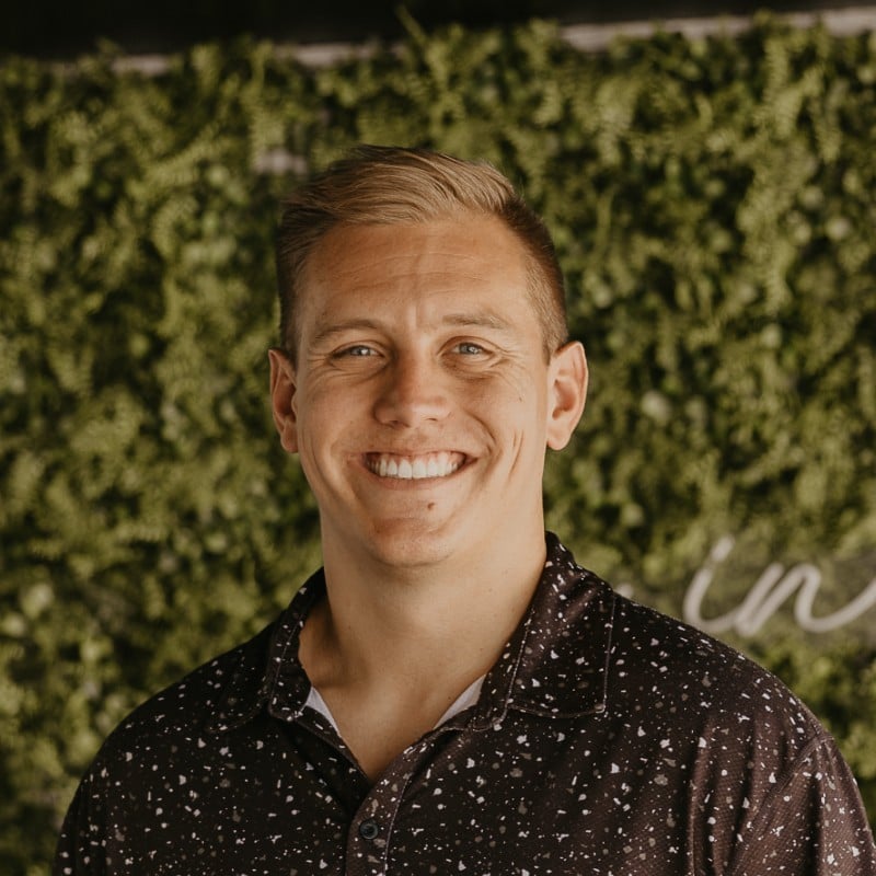 Travis Weathers headshot